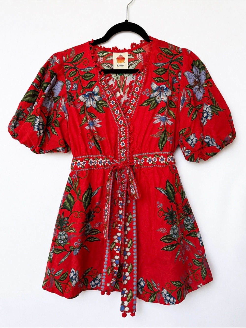 FARM RIO Sweet Bloom Bouquet Romper. BRAND NEW. Red Floral V-Neck Tie-Waist Rope - Picture 1 of 9